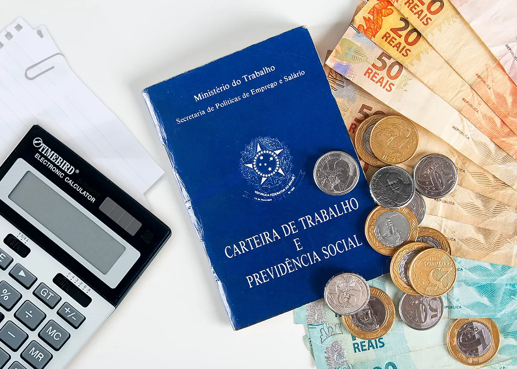 evite multas trabalhistas com sistema de ponto