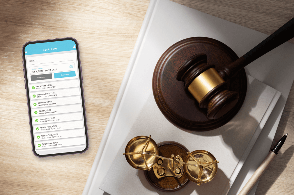 controle de ponto sendo utilizado para ajudar na comprovação de jornada