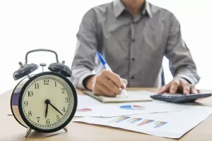 TST valida jornada 4x4 com turnos de 12h